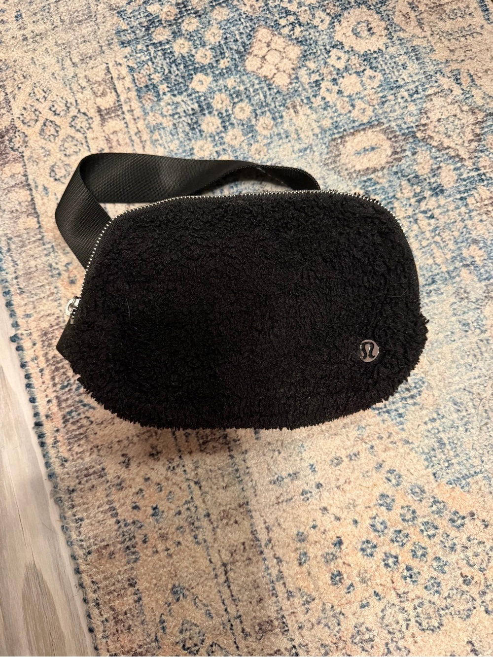 lululemon athletica Black Sherpa Belt Bag